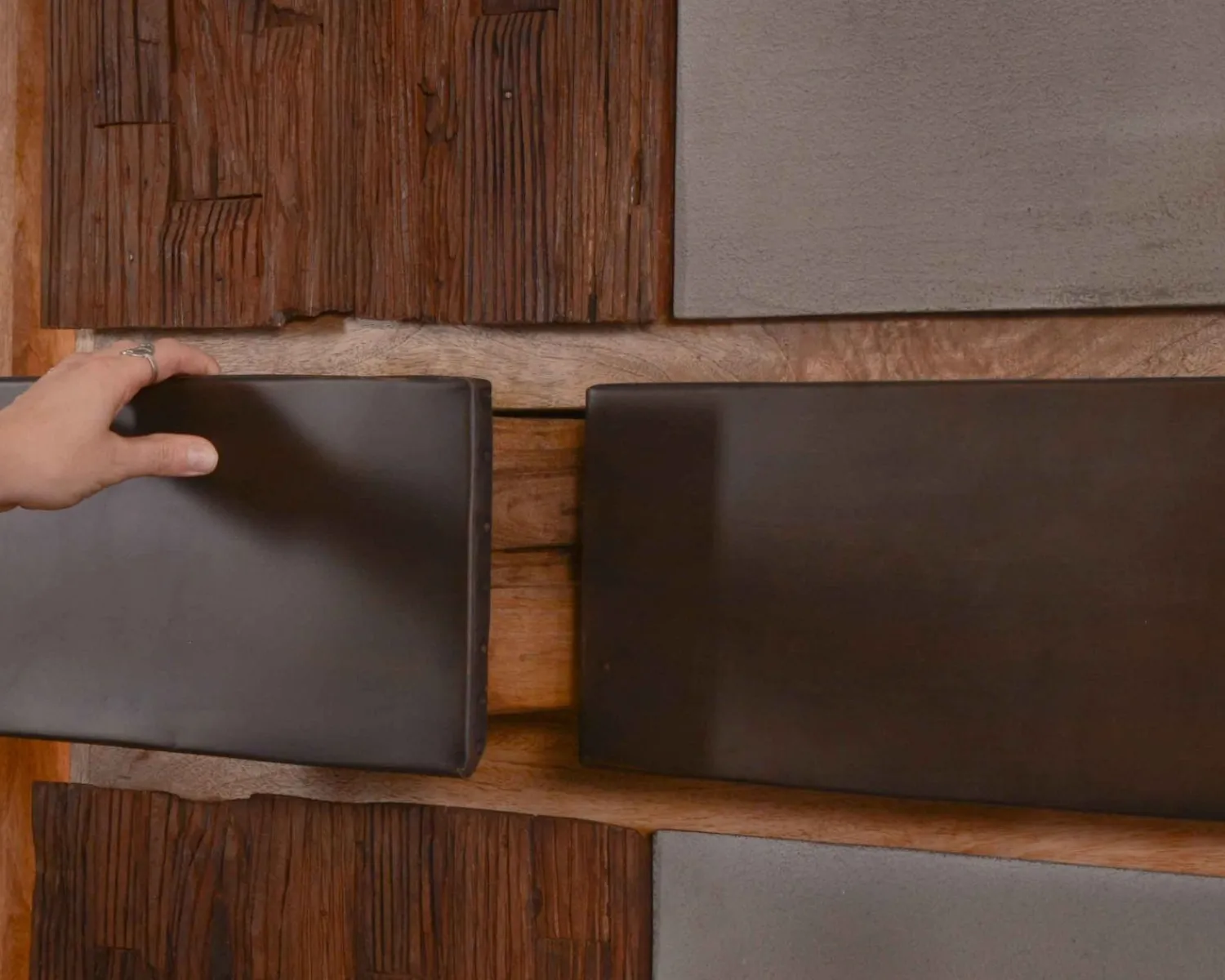 Meuble House Armoire contemporaine avec LED "Mezzo" en bois métal et ciment Clearance