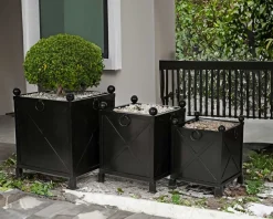 Meuble House Bac décoratif pour plantes d'agréments 55 cm en métal noir "Gardénia" Online