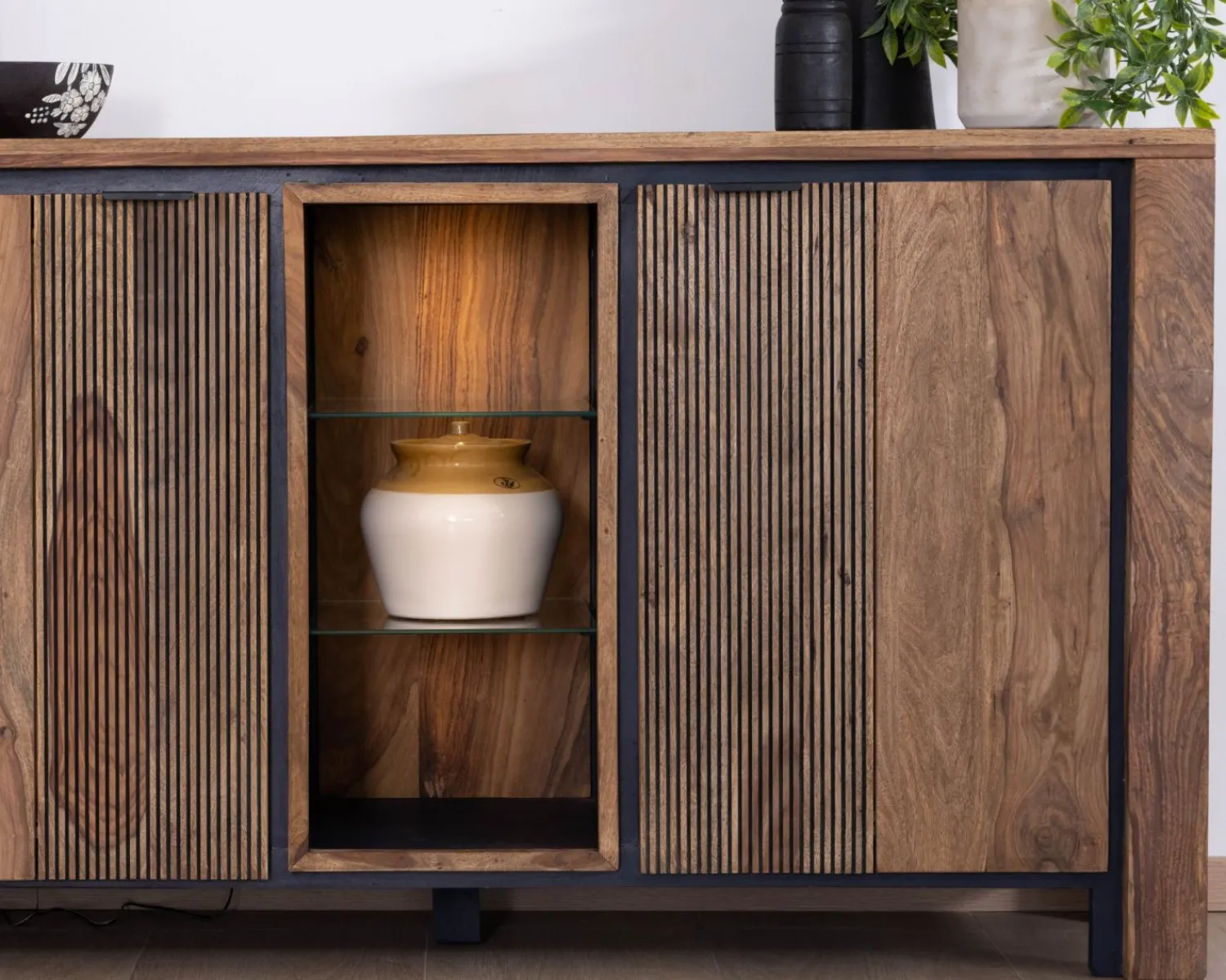 Meuble House Bahut en palissandre et acacia "Enoa" avec étagères en verre Outlet