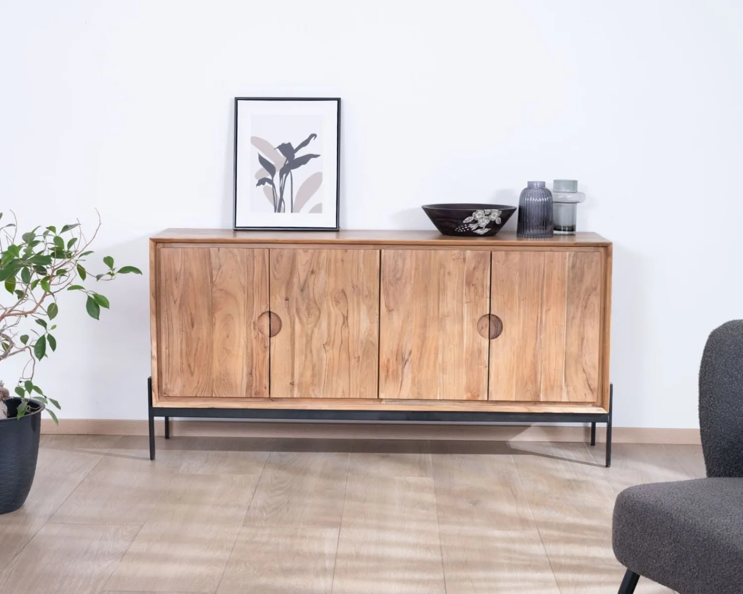 Meuble House Bahut 4 portes en acacia et métal 160 cm "Novelli" esprit zen et épuré New