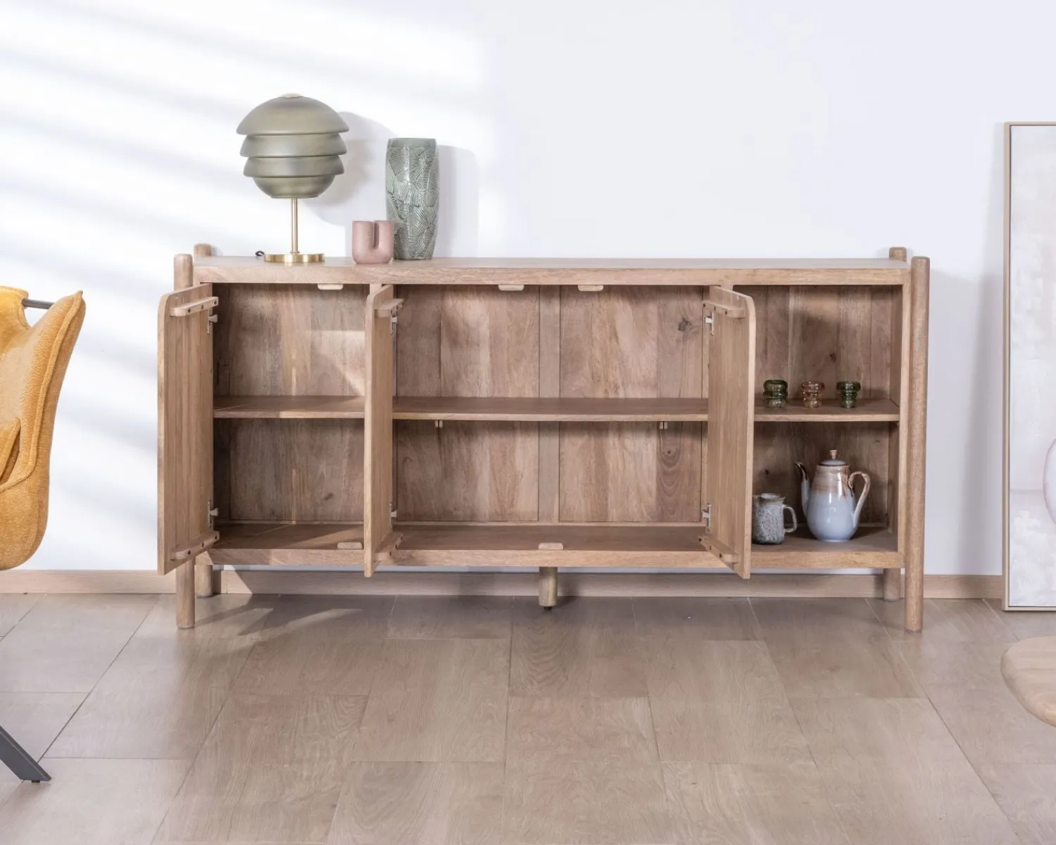 Meuble House Bahut 3 portes et niches en manguier esprit japandi "Orobie" 180 cm Hot