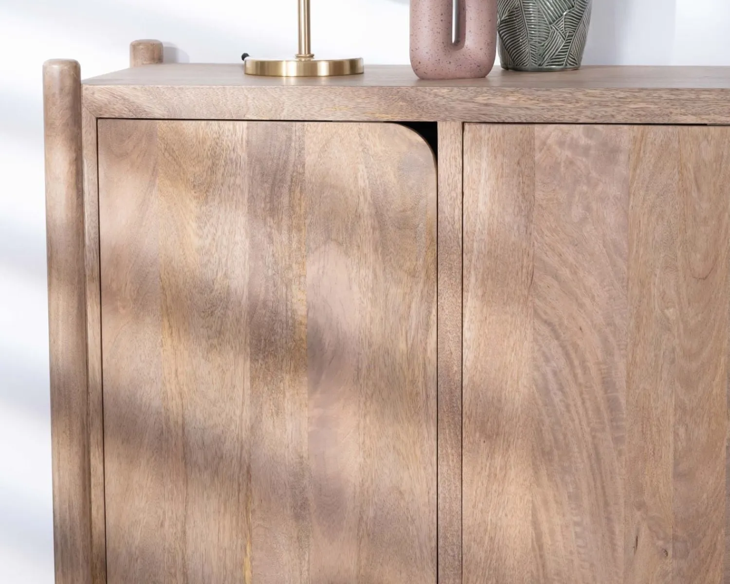 Meuble House Bahut 3 portes et niches en manguier esprit japandi "Orobie" 180 cm Hot