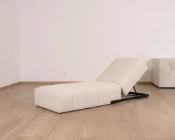 Meuble House Bain de soleil design épuré en tissu crème avec surpiqures spécial extérieur