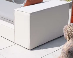 Meuble House Bain de soleil esprit futon gris clair et lin