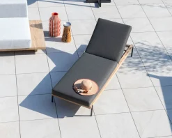 Meuble House Bain de soleil matelassé chic & contemporain en teck, aluminium et tissu gris foncé 