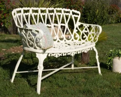 Meuble House Banc de jardin esprit rétro en fonte esprit fer forgé blanc vieilli "Gardénia" 1m Outlet