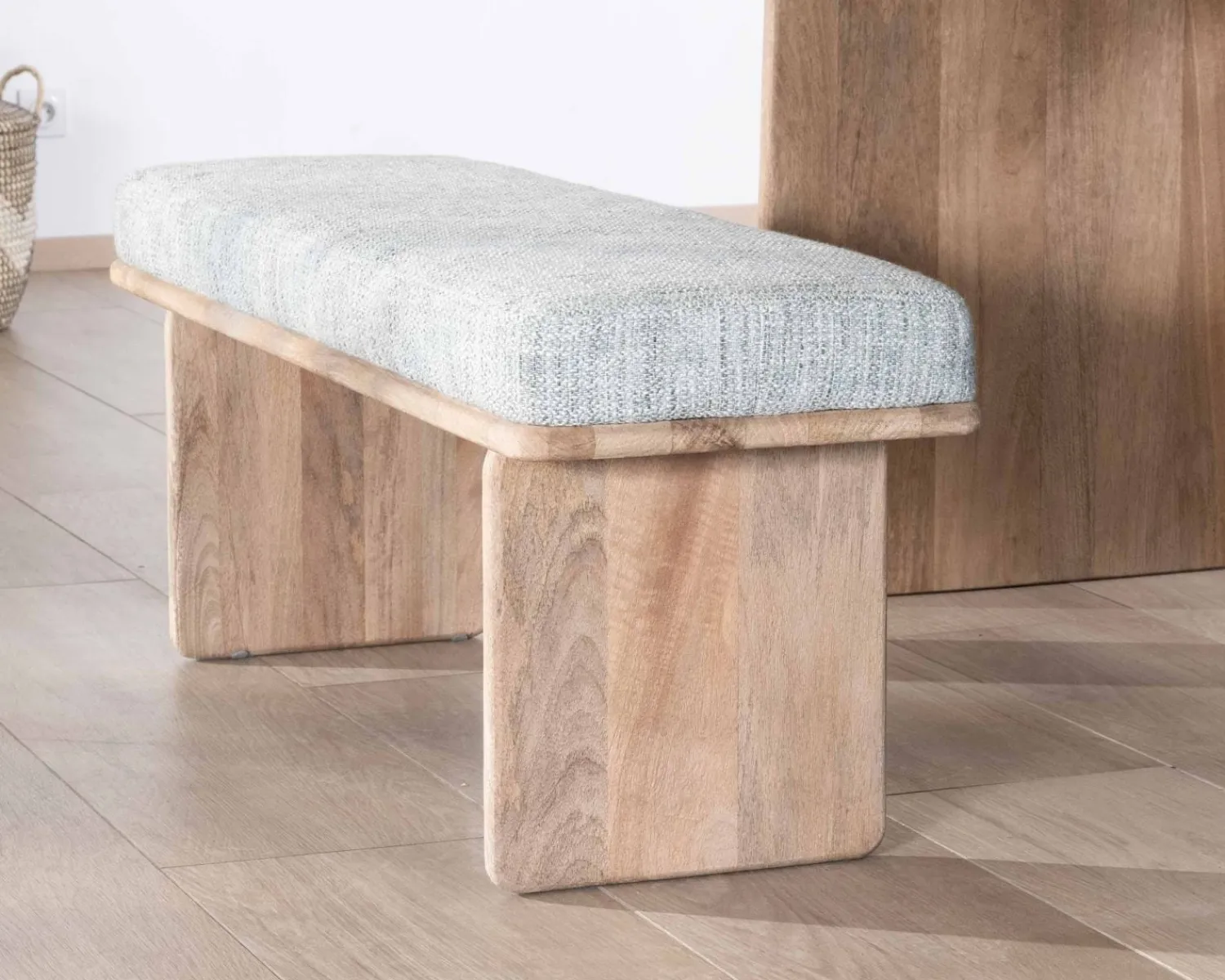 Meuble House Banc élégant et confortable 120cm en manguier et assise rembourrée tissu gris chiné "Maestro" Best
