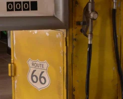 Meuble House Bar insolite style pompe à essence métal jaune esprit vintage