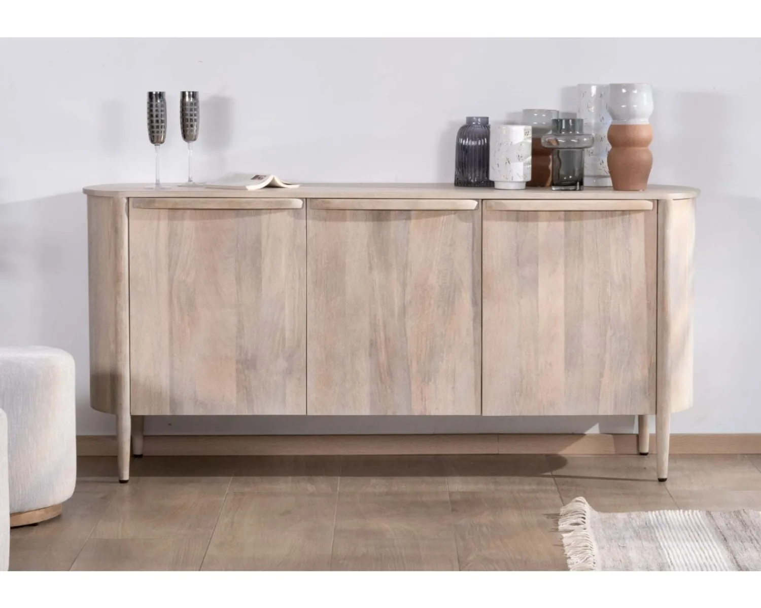 Meuble House Buffet 3 portes 175cm en manguier massif côtés arrondis "Manon" Online