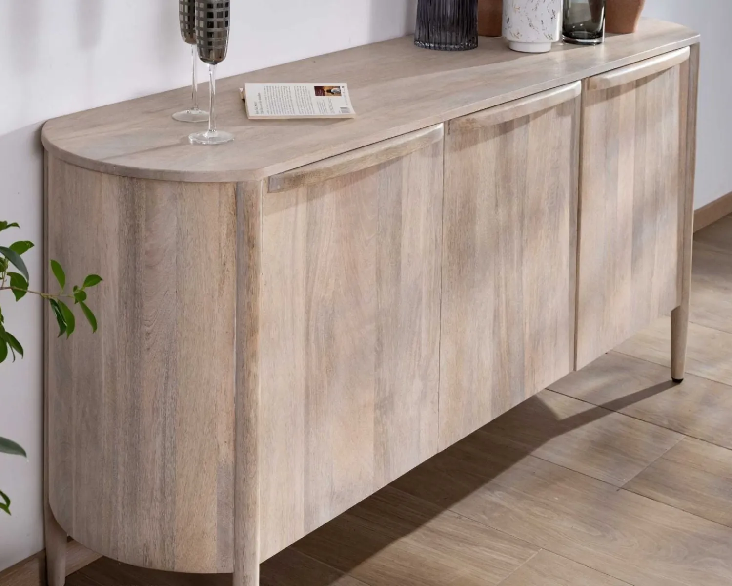 Meuble House Buffet 3 portes 175cm en manguier massif côtés arrondis "Manon" Online