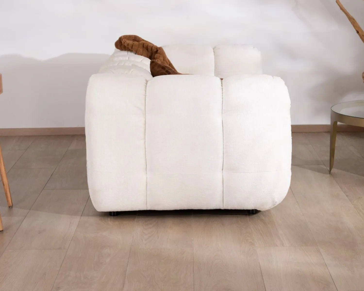 Meuble House Canapé cocooning 3 places tissu bouclette blanc avec surpiqures "Milow" Hot