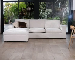 Meuble House Canapé 3 places avec pouf ottoman carré en tissu doux et bouclé blanc chiné