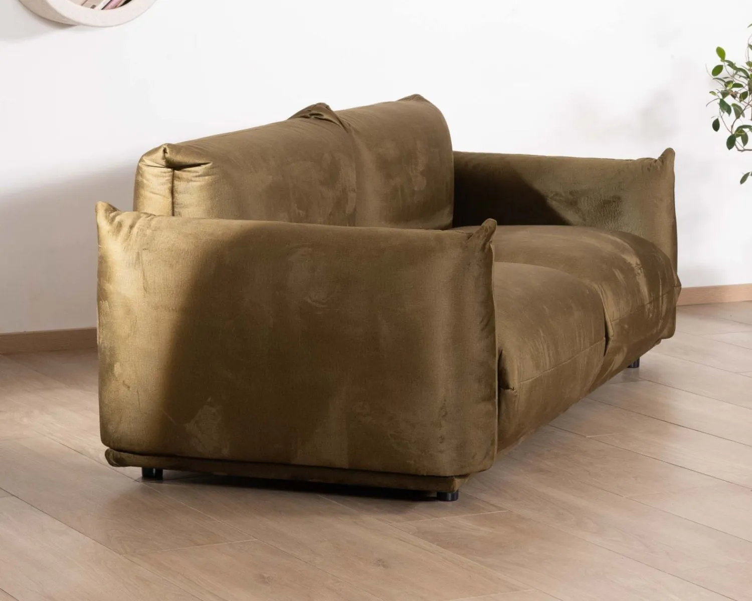 Meuble House Canapé 3 places en tissu doux vert kaki "Moon" Outlet