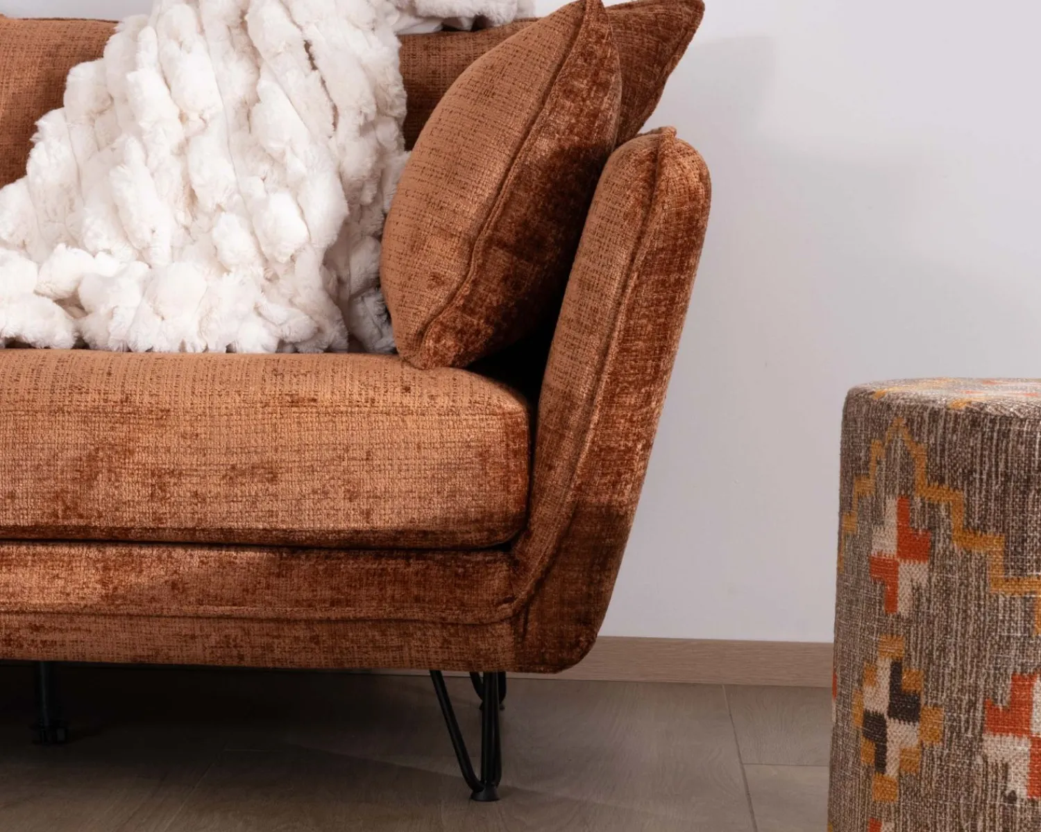 Meuble House Canapé 3 places ultra confort esprit rétro en tissu tramé terracotta "Hasting" Outlet