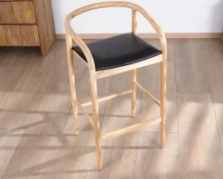 Meuble House Chaise de bar épurée en acacia naturel et assise PU noir 