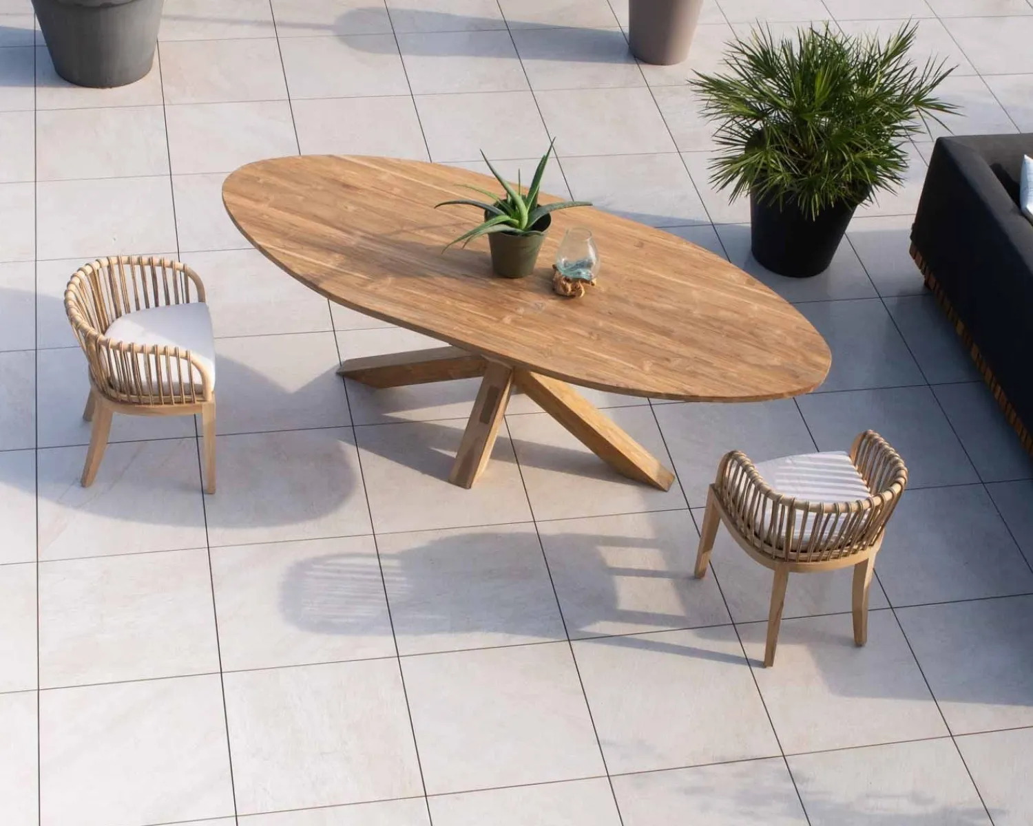 Meuble House Chaise de jardin en teck et rotin "Wilma" Best