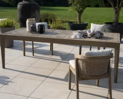 Meuble House Chaise de repas confortable et haut de gamme en teck sablé avec coussins beiges "Vérone" Best