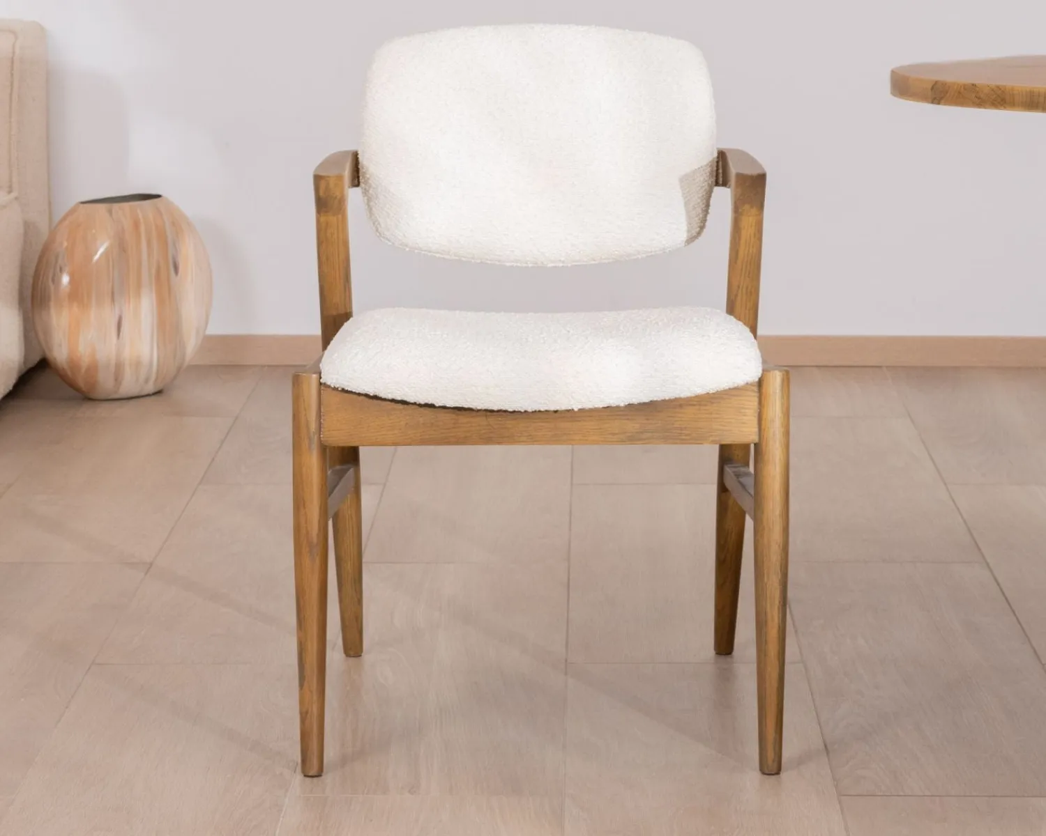 Meuble House Chaise de repas design en frêne foncé et tissu bouclette "Isadora" Clearance