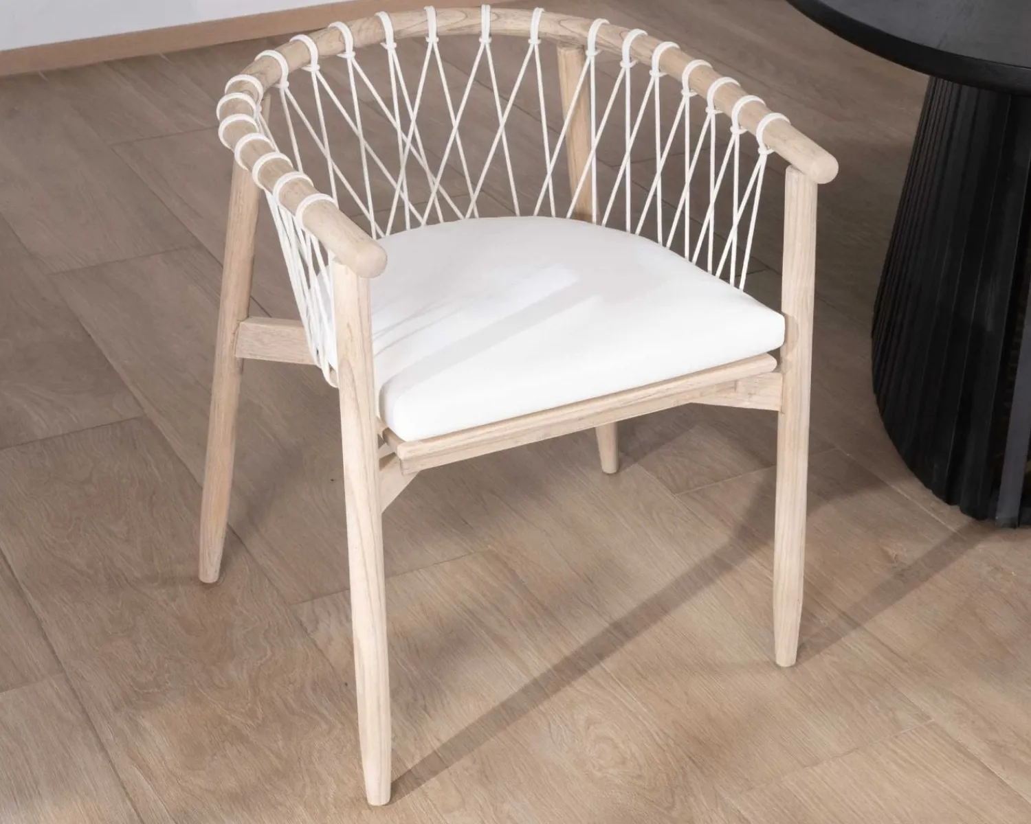 Meuble House Chaise de repas en bois et corde tressée "Katue" Discount