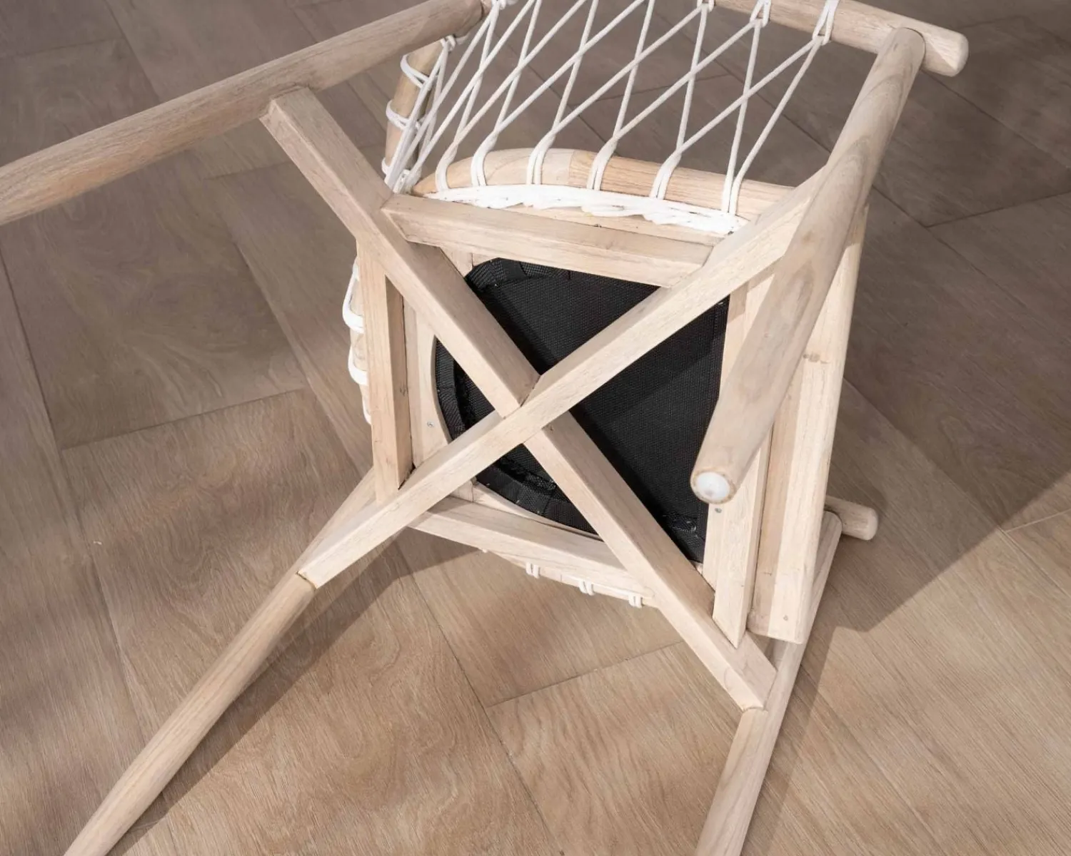 Meuble House Chaise de repas en bois et corde tressée "Katue" Discount