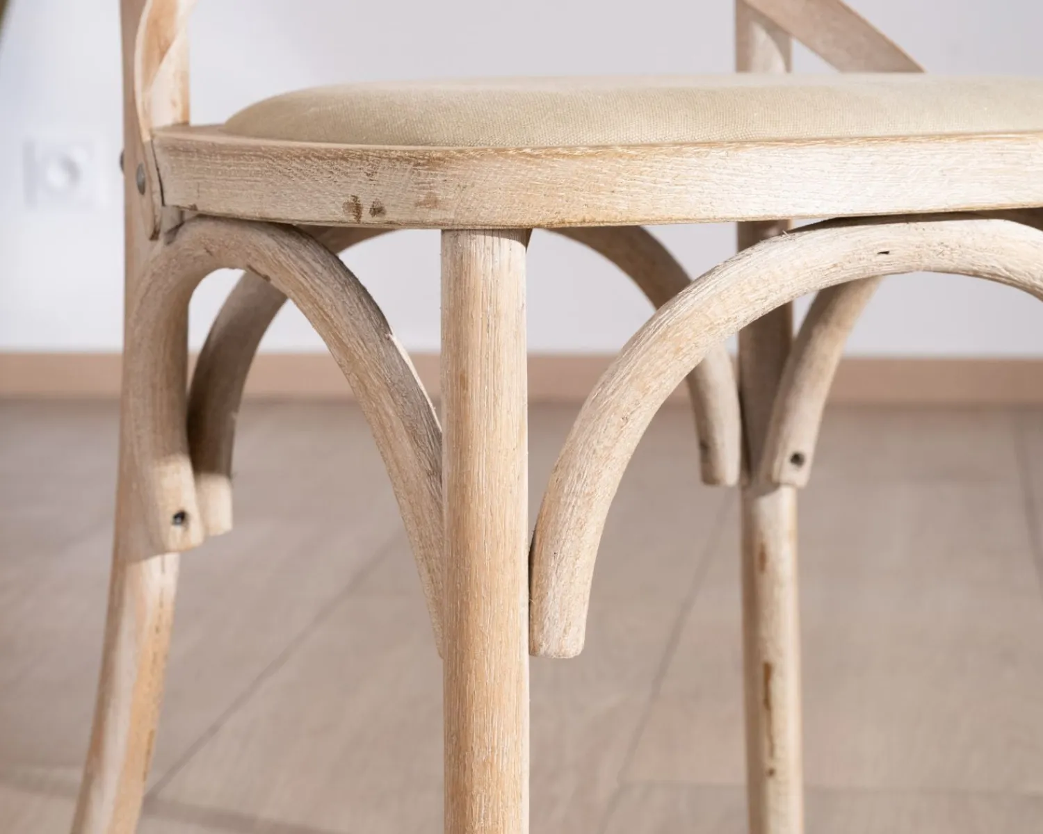 Meuble House Chaise de repas esprit bistrot en chêne et assise tissu "Brosti" Online