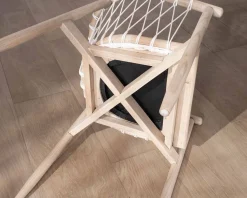 Meuble House Chaise de repas noire en bois et corde tressée