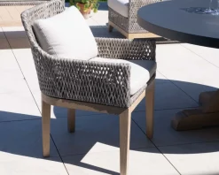 Meuble House Chaise d'extérieur haut de gamme tressée en teck et textile chiné