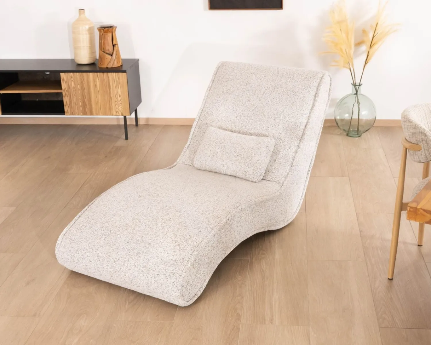 Meuble House Chaise longue d'intérieur design en tissu tramé blanc cassé "Syltan" Discount