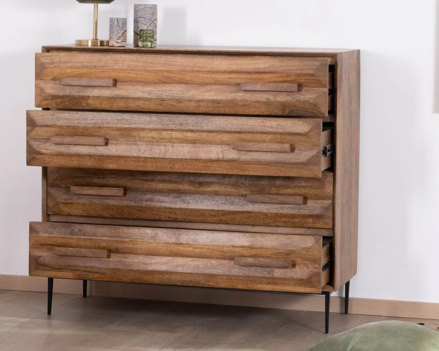 Meuble House Commode 4 tiroirs grande largeur "Presto" en manguier style rétro Discount