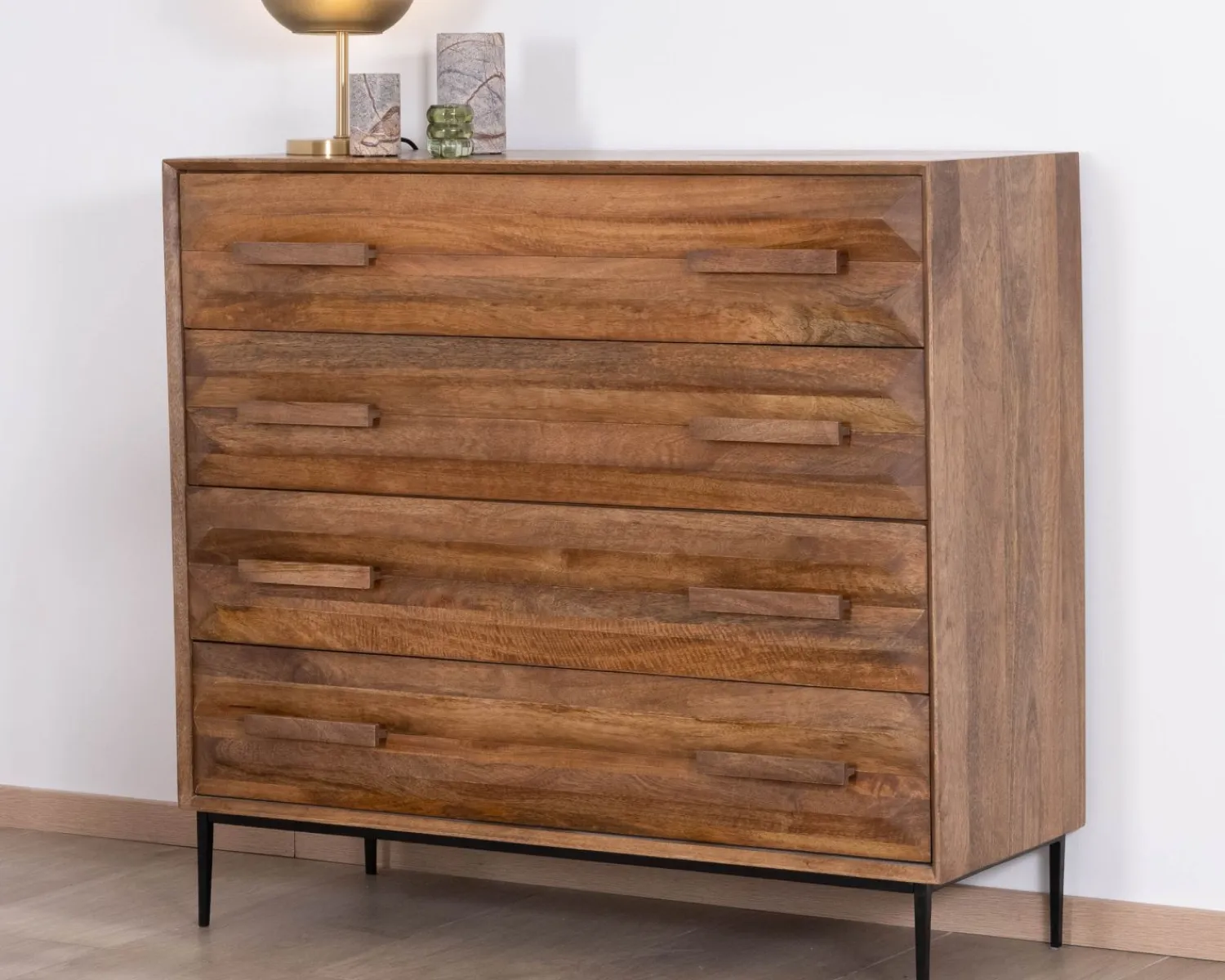 Meuble House Commode 4 tiroirs grande largeur "Presto" en manguier style rétro Discount