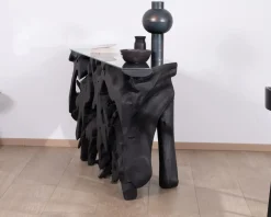 Meuble House Console 150 cm en racine de teck teintée noir avec plateau verre 