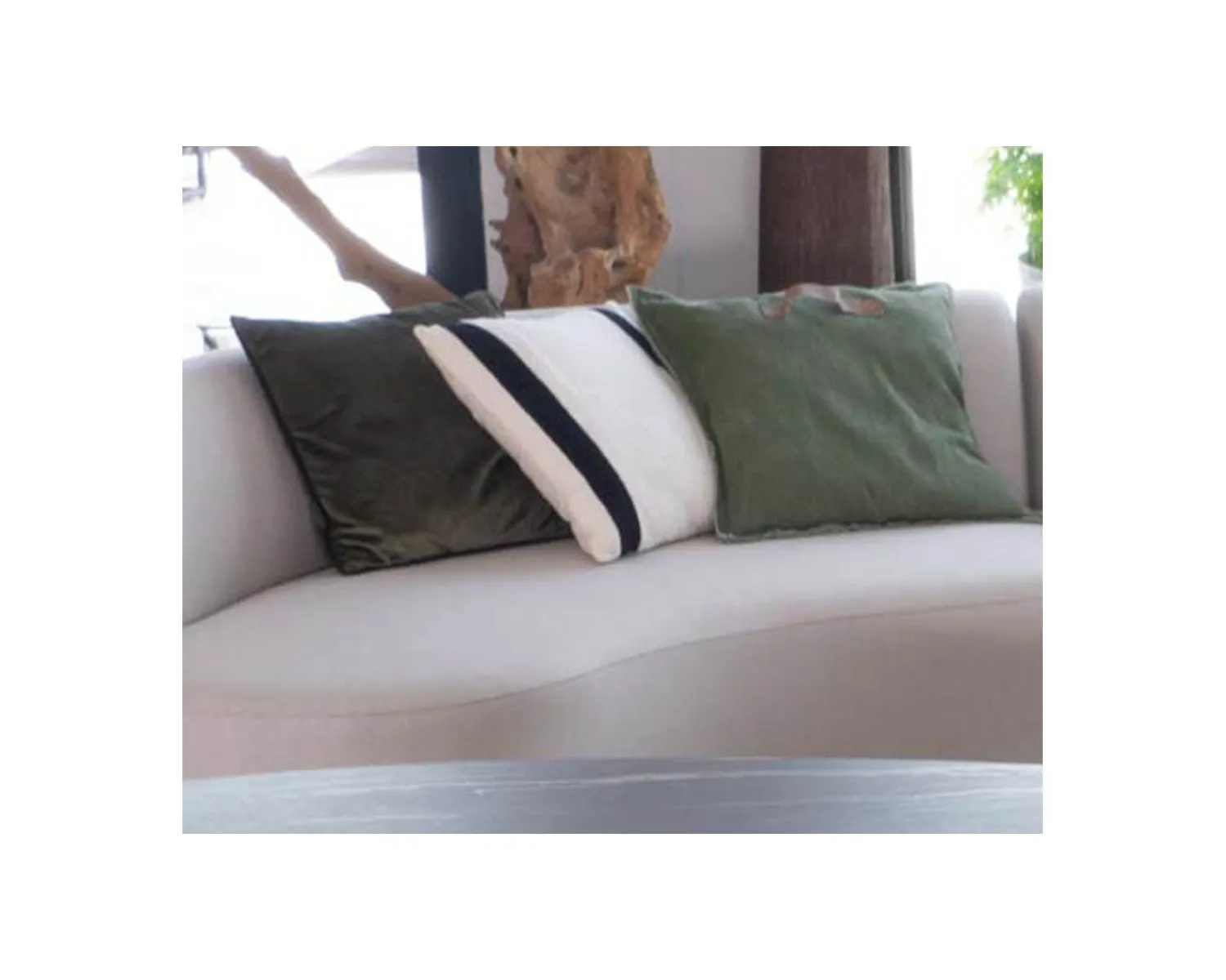 Meuble House Coussin carré design en coton brodé blanc et noir "Kavon" 45x45cm Online