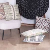 Meuble House Coussin en tissu motif floral vert rose "Solira" finition passepoil Best