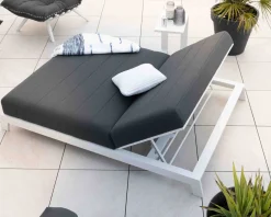 Meuble House Double bain de soleil matelassé gris foncé et blanc 