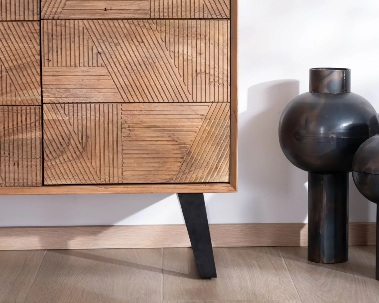 Meuble House Enfilade 4 portes en acacia "Uky" design contemporain esprit rétro Hot