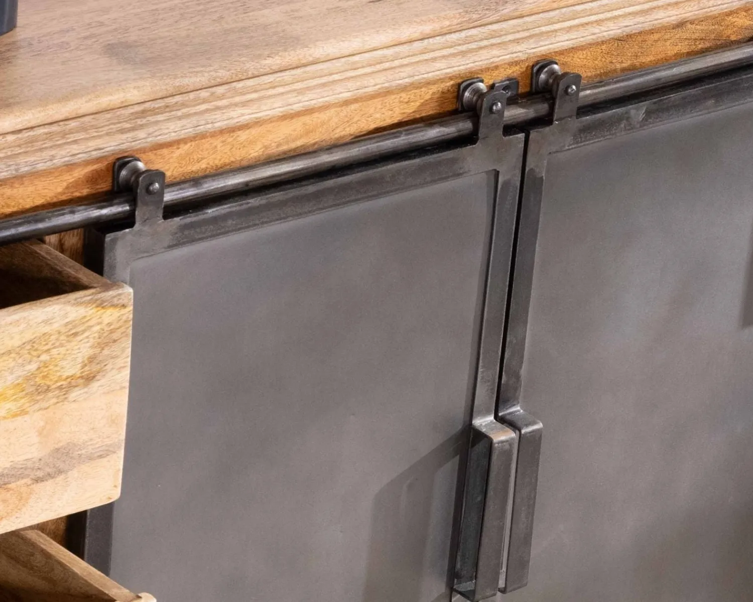 Meuble House Enfilade style factory en bois massif et métal "Haden" Outlet