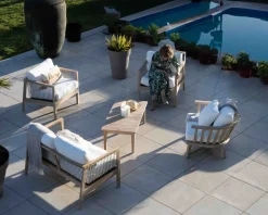 Meuble House Ensemble canapé et fauteuils matelassés en teck et corde