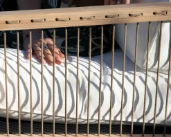 Meuble House Ensemble canapé et fauteuils matelassés en teck et corde