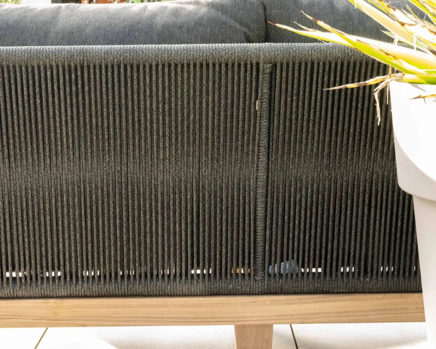 Meuble House Ensemble de jardin haut de gamme 3 pièces en teck et tissu gris foncé "Tuléo" Clearance