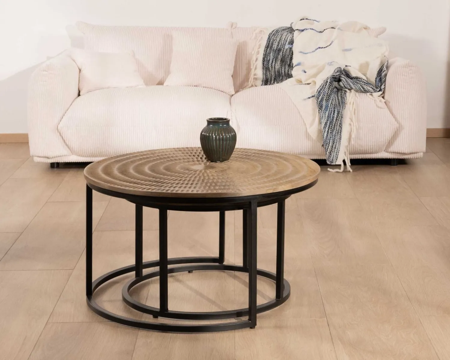 Meuble House Ensemble de 2 tables basses rondes gigognes noires plateau bois "Joe" Discount
