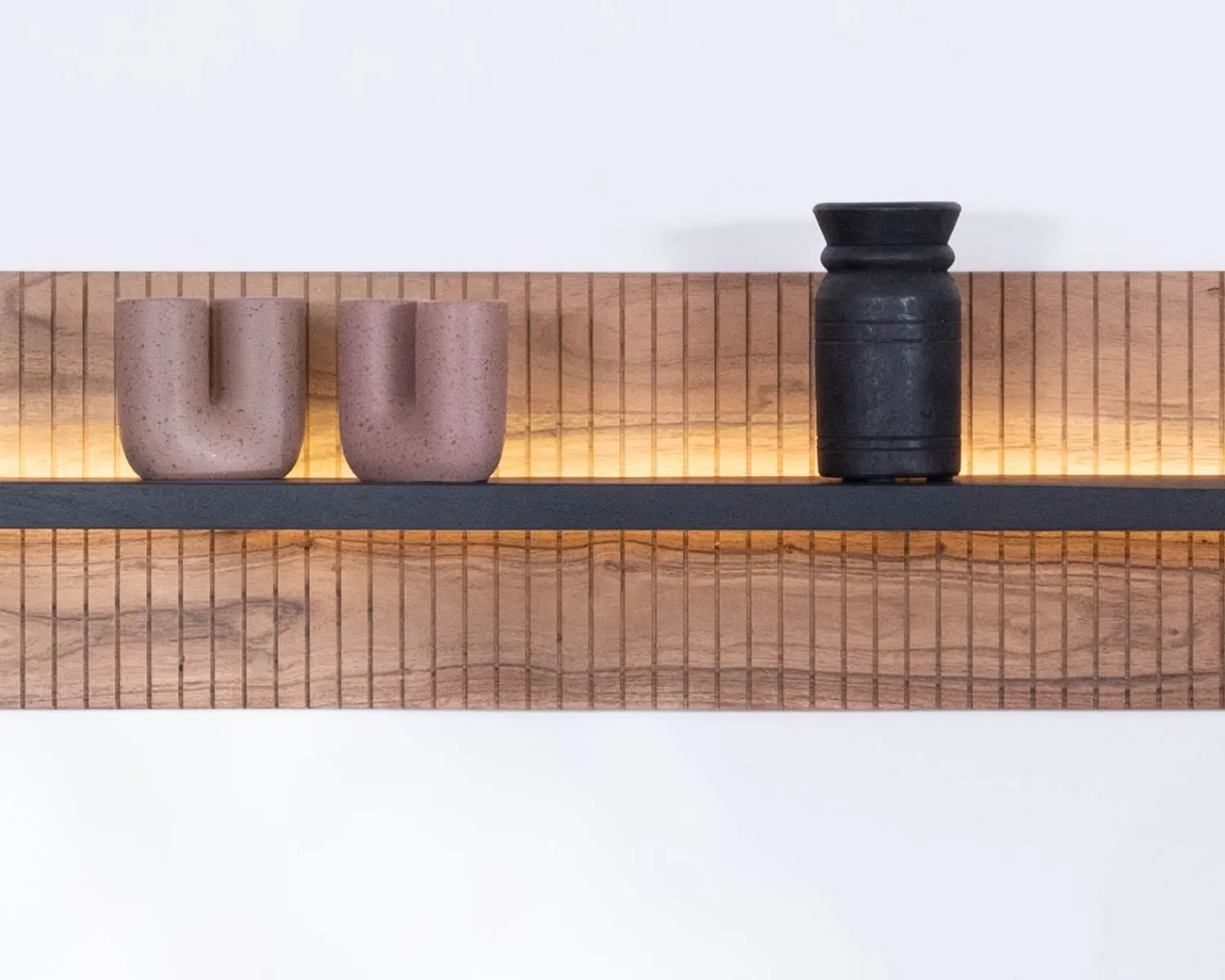 Meuble House Etagère murale en acacia avec éclairage LED "Bopee"