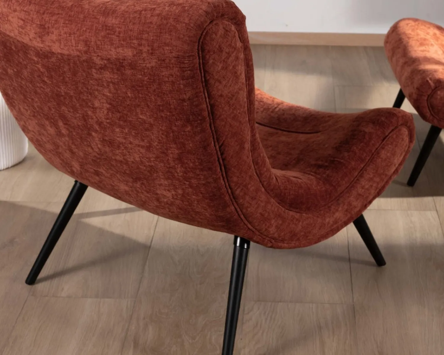 Meuble House Fauteuil avec repose-pieds en tissu terracotta en velours "Caspe" Best