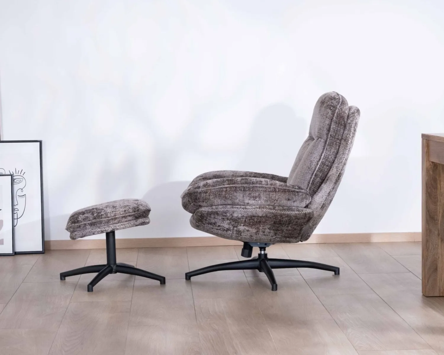 Meuble House Fauteuil confort gris cendré esprit rétro avec repose-pieds "Branson" pivotant 360° Best