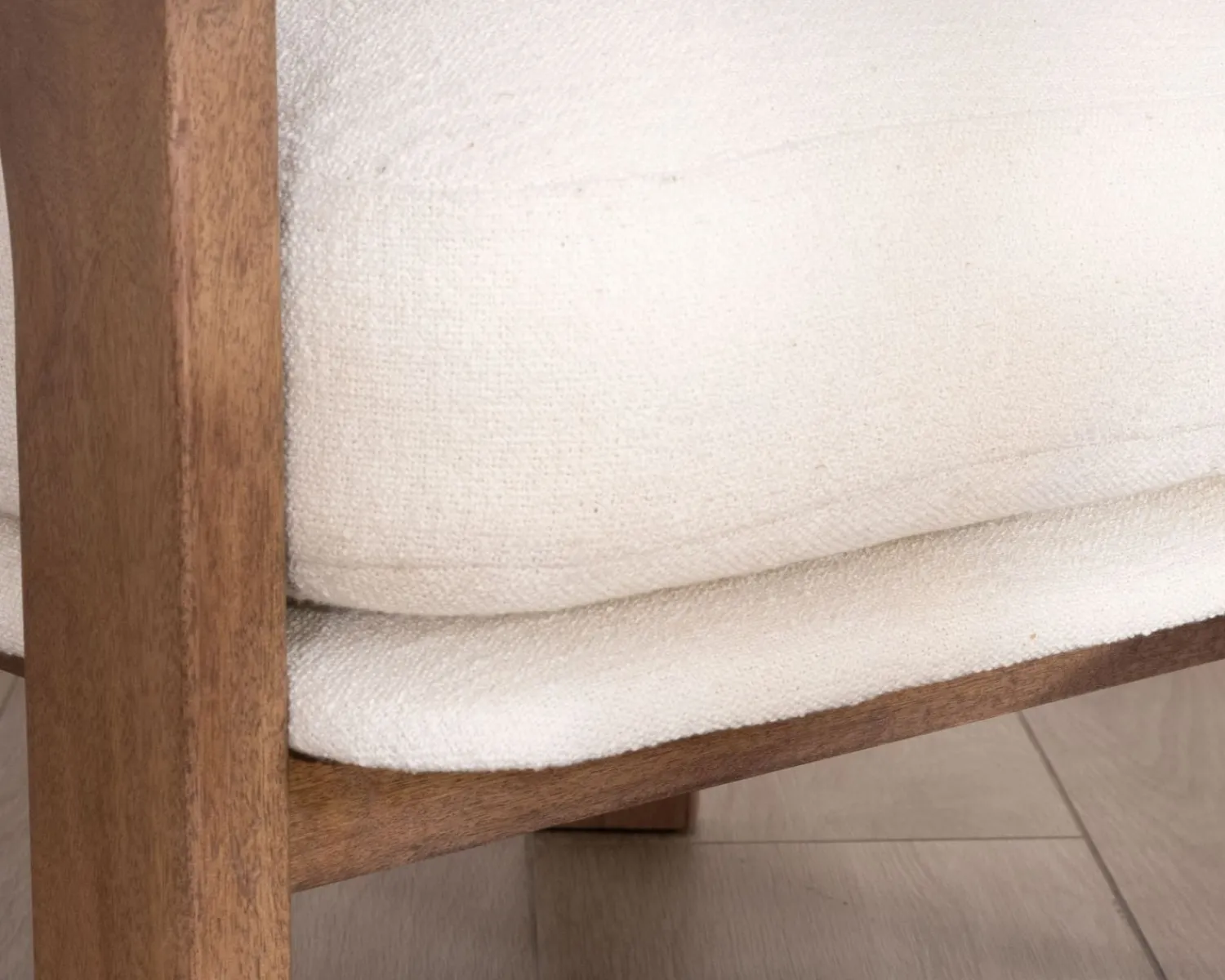 Meuble House Fauteuil d'appoint design scandinave en tissu bouclette écru "Archéa" Online