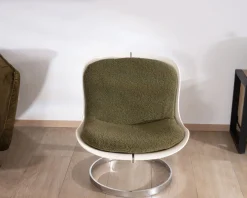 Meuble House Fauteuil design pop coque en plexiglass et tissu bouclette vert kaki 