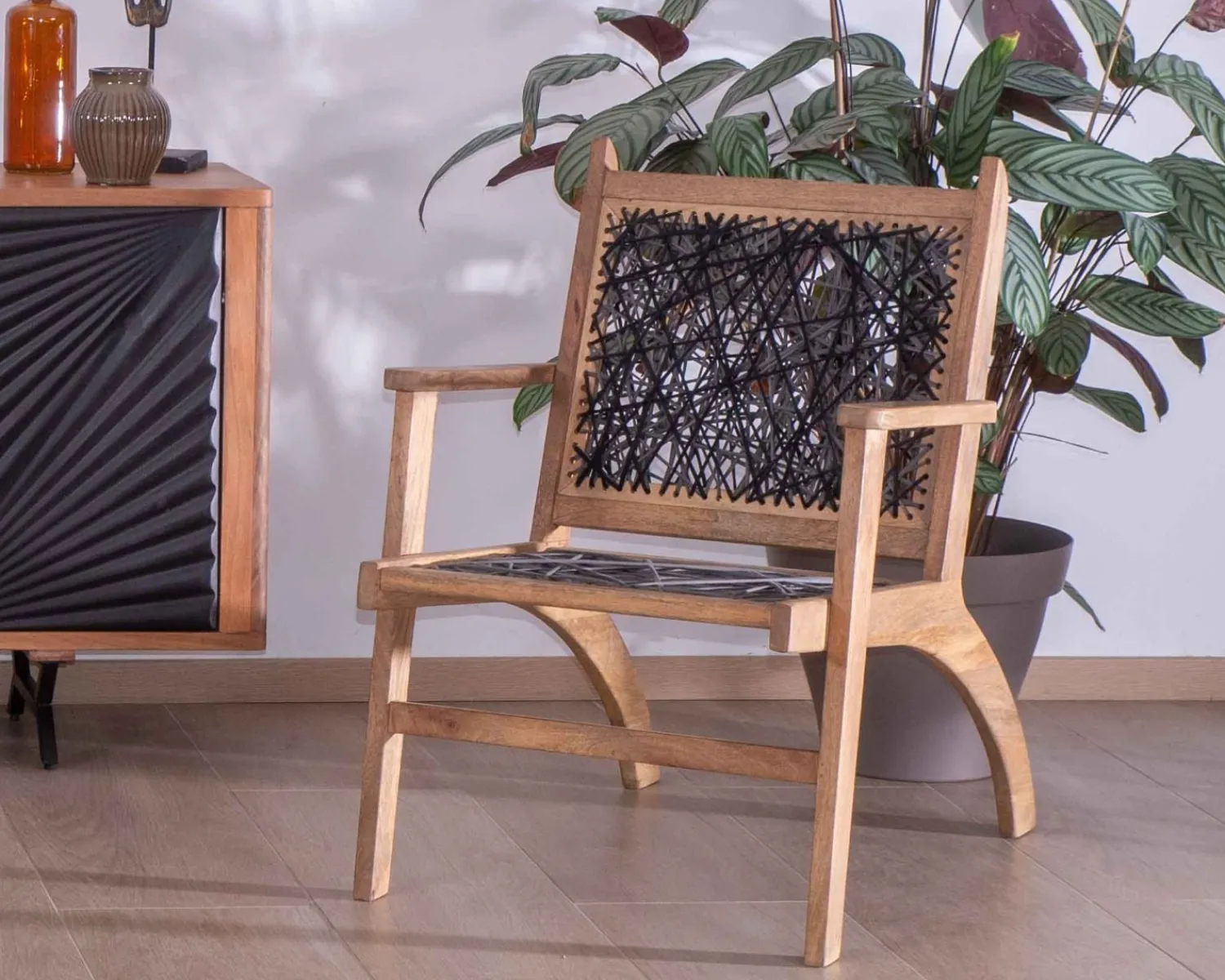 Meuble House Fauteuil ethnique bas en bois de hêtre et cordages "Pop Vintage"