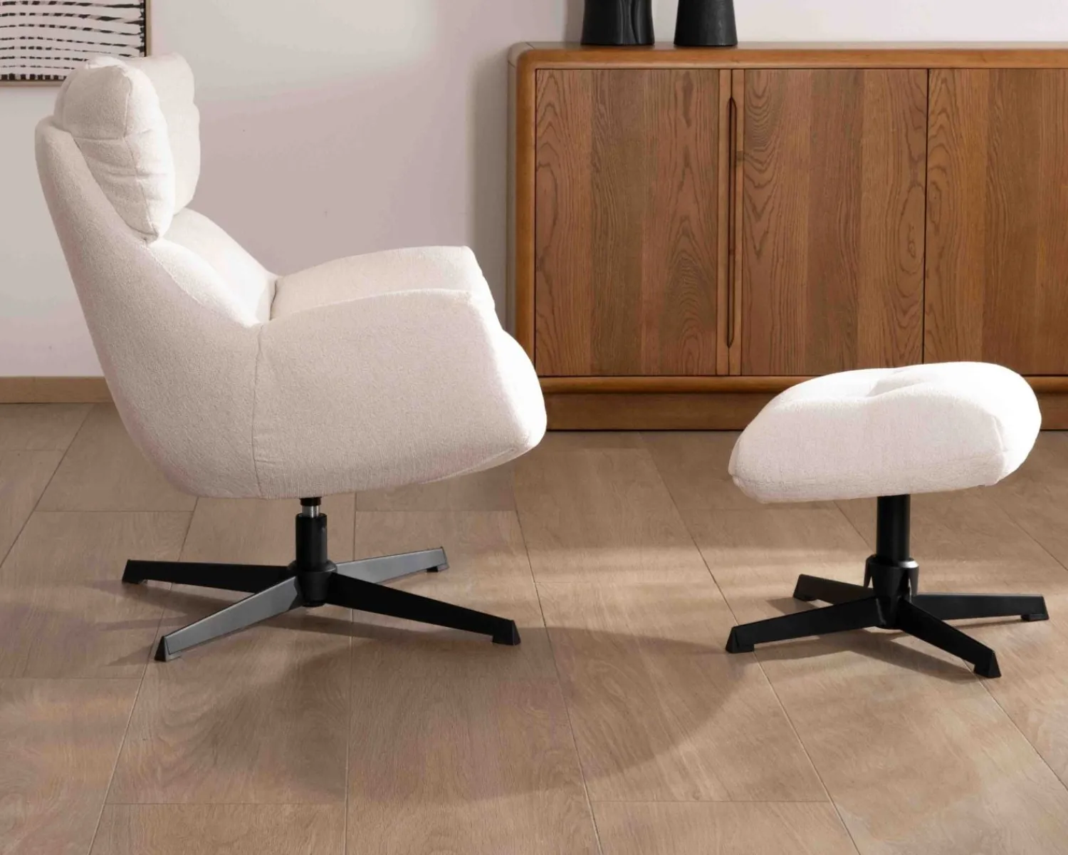 Meuble House Fauteuil pivotant avec repose-pieds modulaire en tissu bouclette écru "Calista" Hot