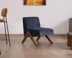 Meuble House Fauteuil rétro tissu bleu foncé avec pieds bois boomerang 