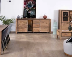 Meuble House Grand buffet 215 cm acacia massif avec relief noirs, tiroirs et niche avec étagères vitrées