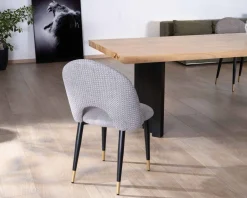 Meuble House Grande table de repas 260 cm acacia pieds métal noir plissés 
